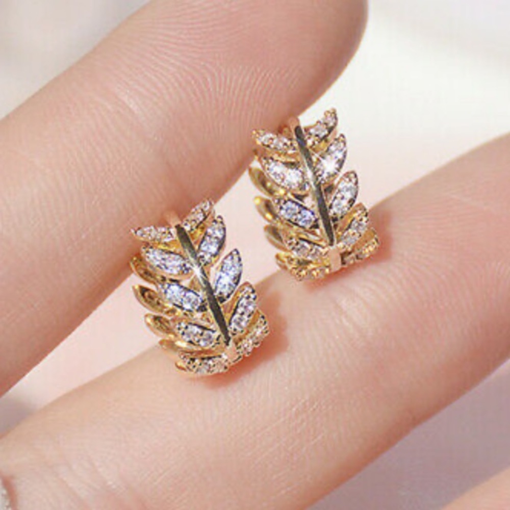 New 18k gold plated hoop earrings - Picture 2 of 6